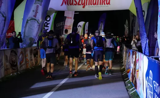 Największe wyzwanie Festiwalu Biegowego! Bieg na 100 km wystartował w środku nocy - 73